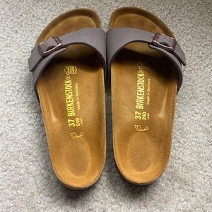 Woman’s Birkenstock sandal